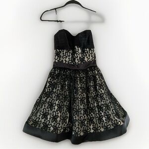 NWT BETSEY JOHNSON VINTAGE LACE DRESS 8